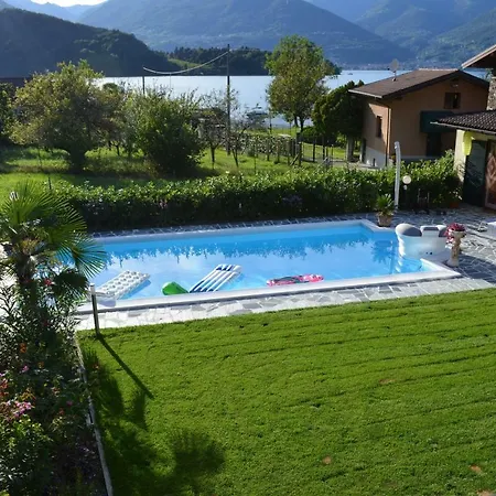 Nyaraló Casa Romantica Colico